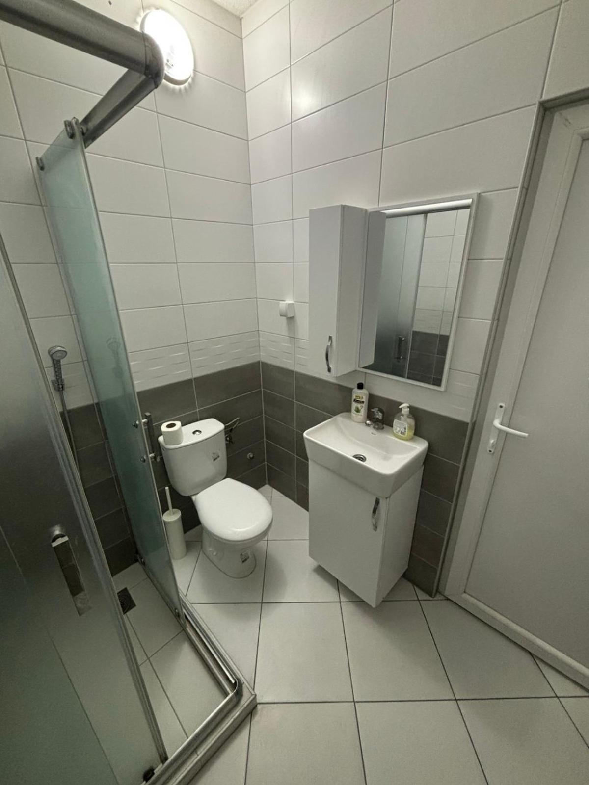 Luna Apartments Gewgelija Zewnętrze zdjęcie