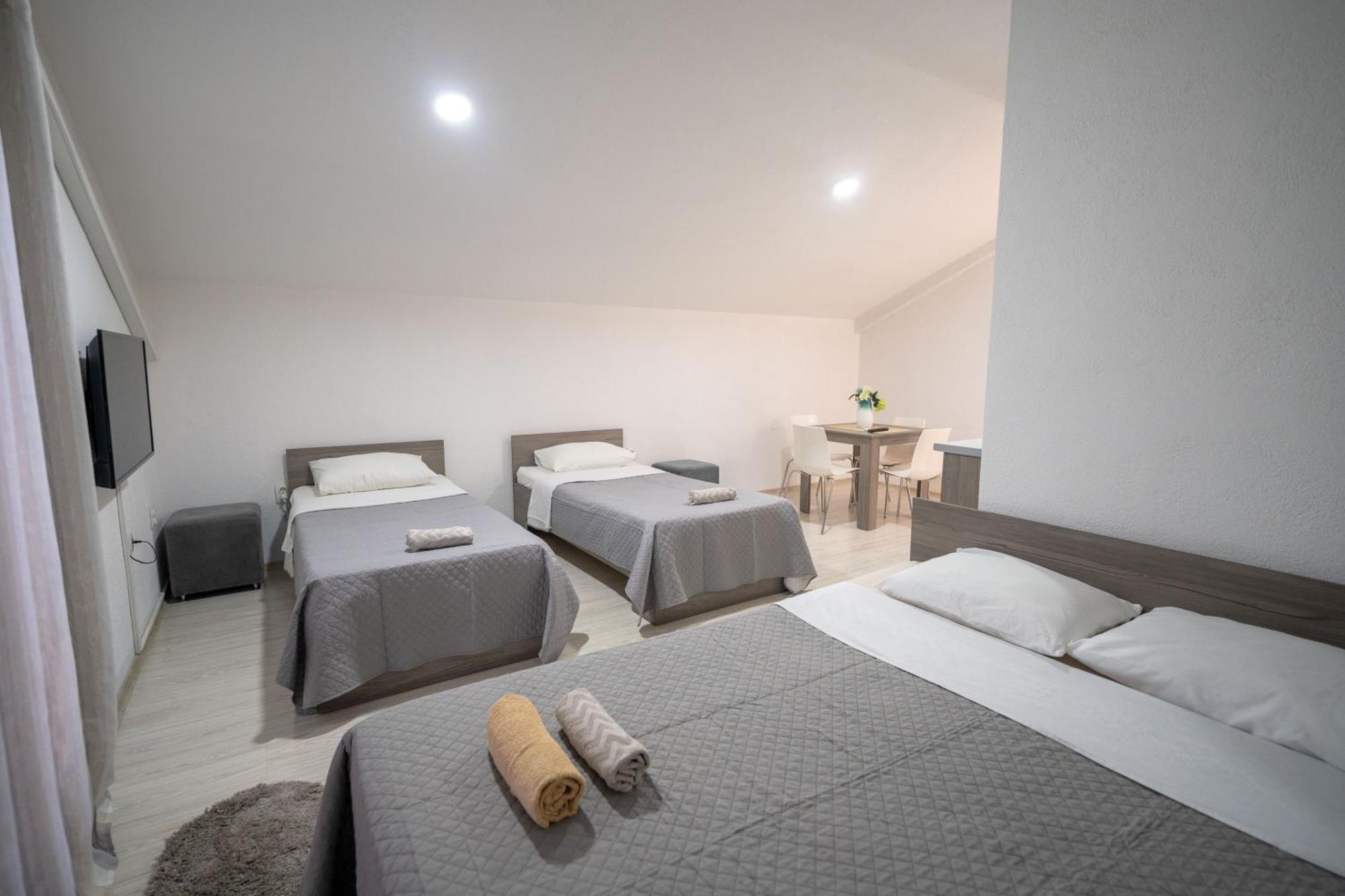 Luna Apartments Gewgelija Zewnętrze zdjęcie