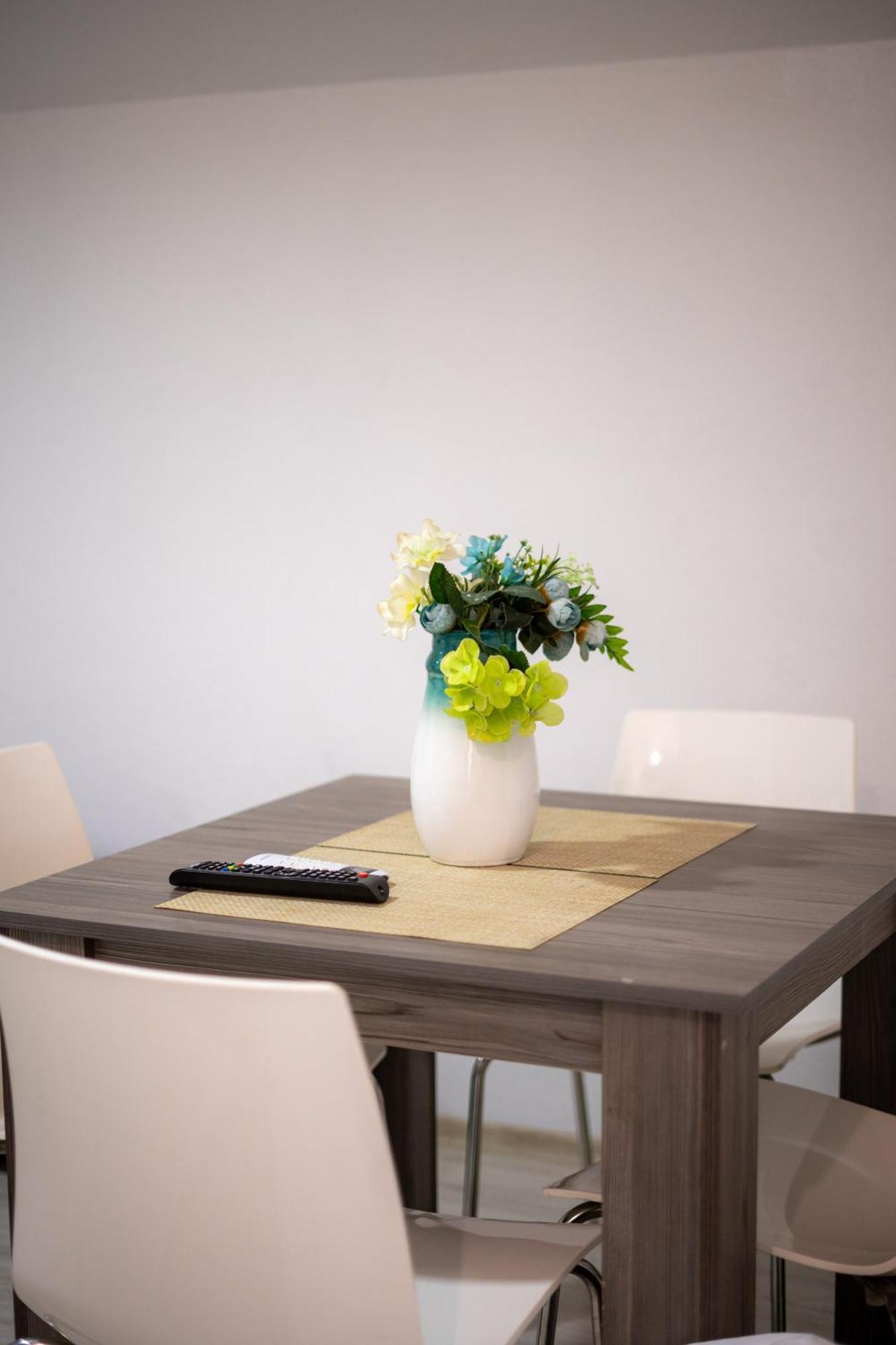 Luna Apartments Gewgelija Zewnętrze zdjęcie