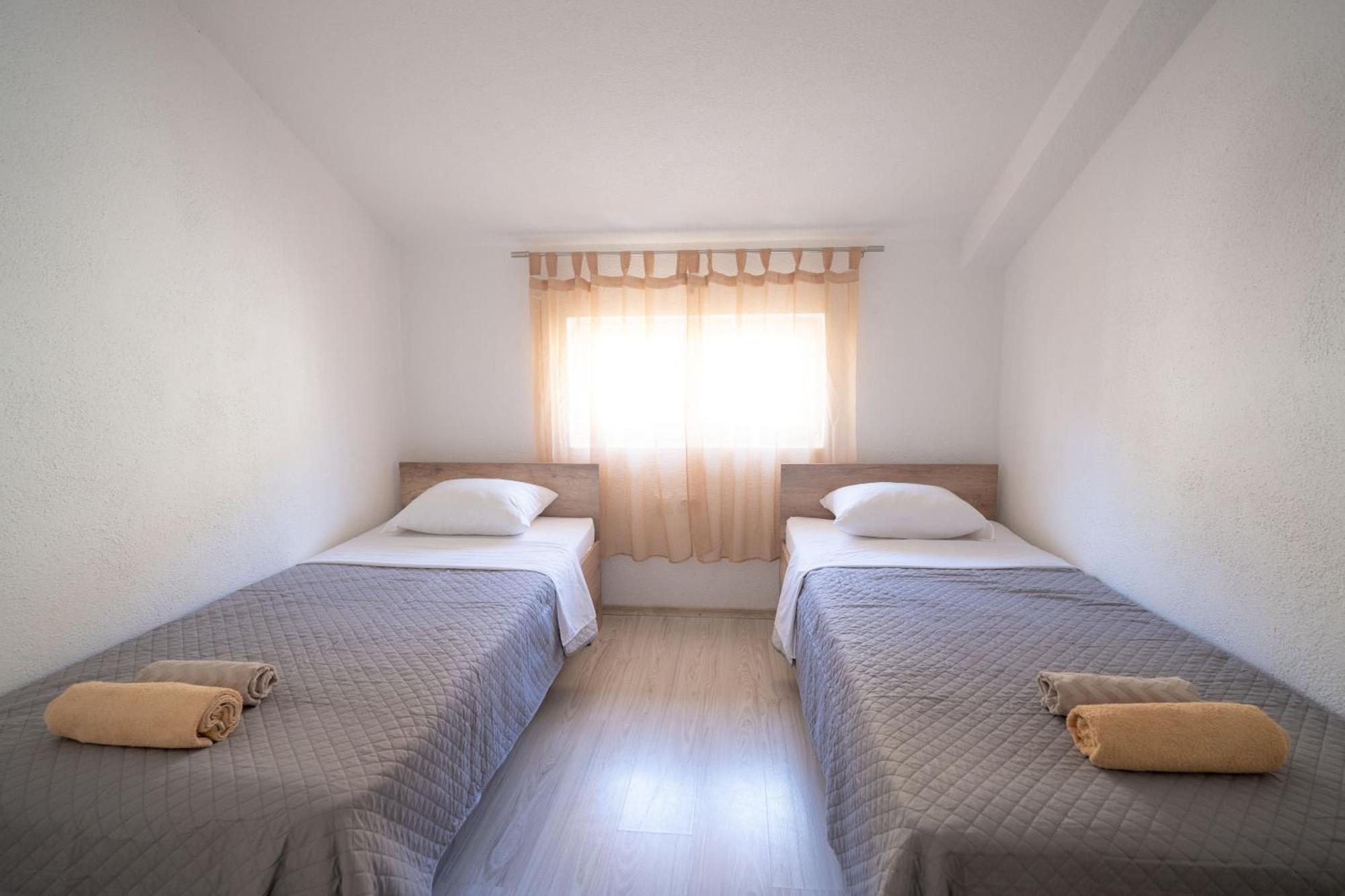 Luna Apartments Gewgelija Zewnętrze zdjęcie