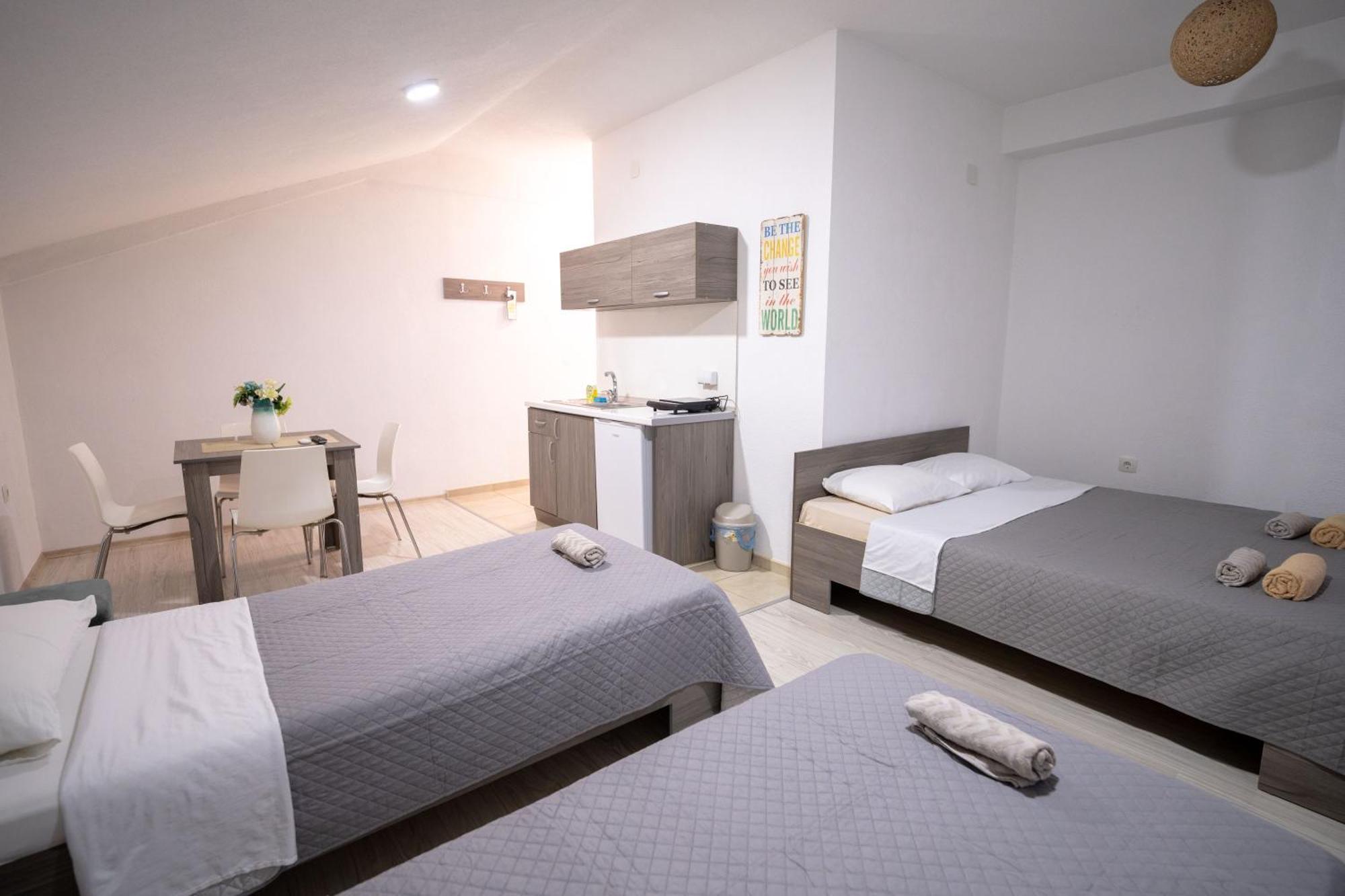 Luna Apartments Gewgelija Zewnętrze zdjęcie
